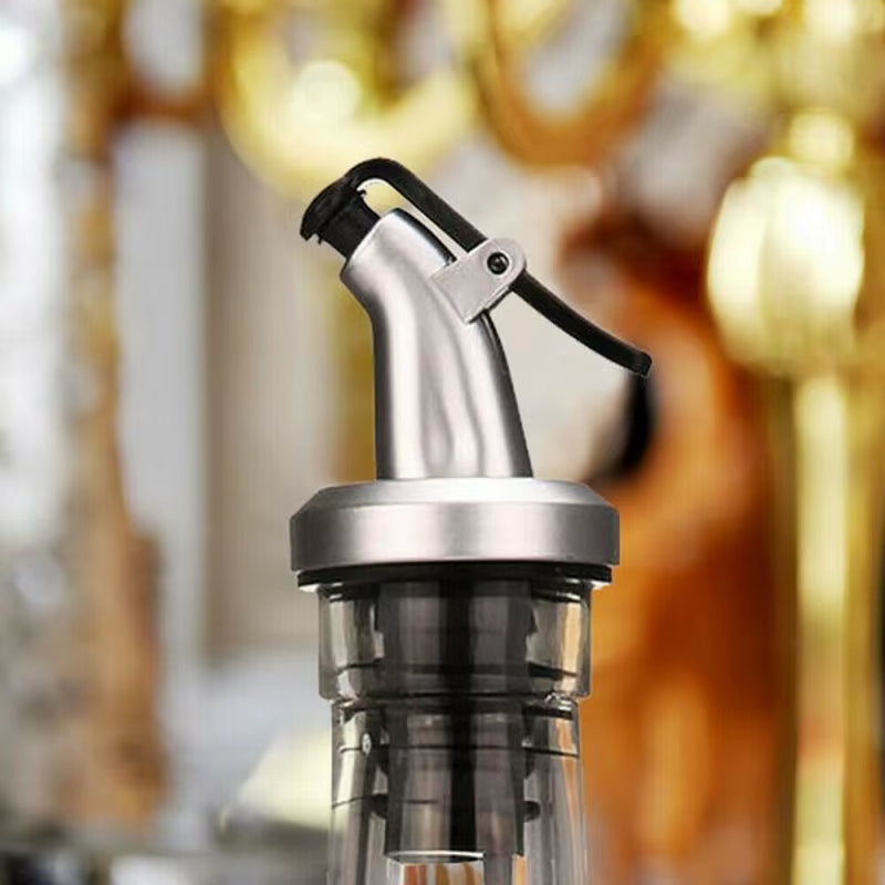 Oil Sprayer Wine Pourers Lock Sauce Boat Bottle Stopper Liquor Dispenser Leak-Proof Spray Bottle for Oil for Kitchen Convenience