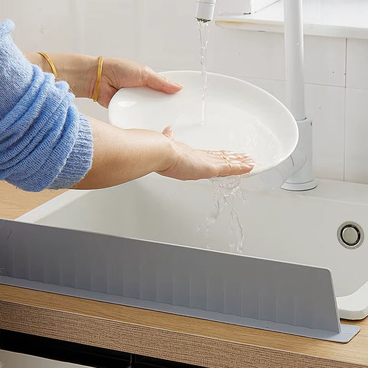 1PC Silicone Kitchen Sink Splash Guard Kitchen Countertop Reusable Heightenin Bar Water Baffle Plate Splash Sink Guard Baffle